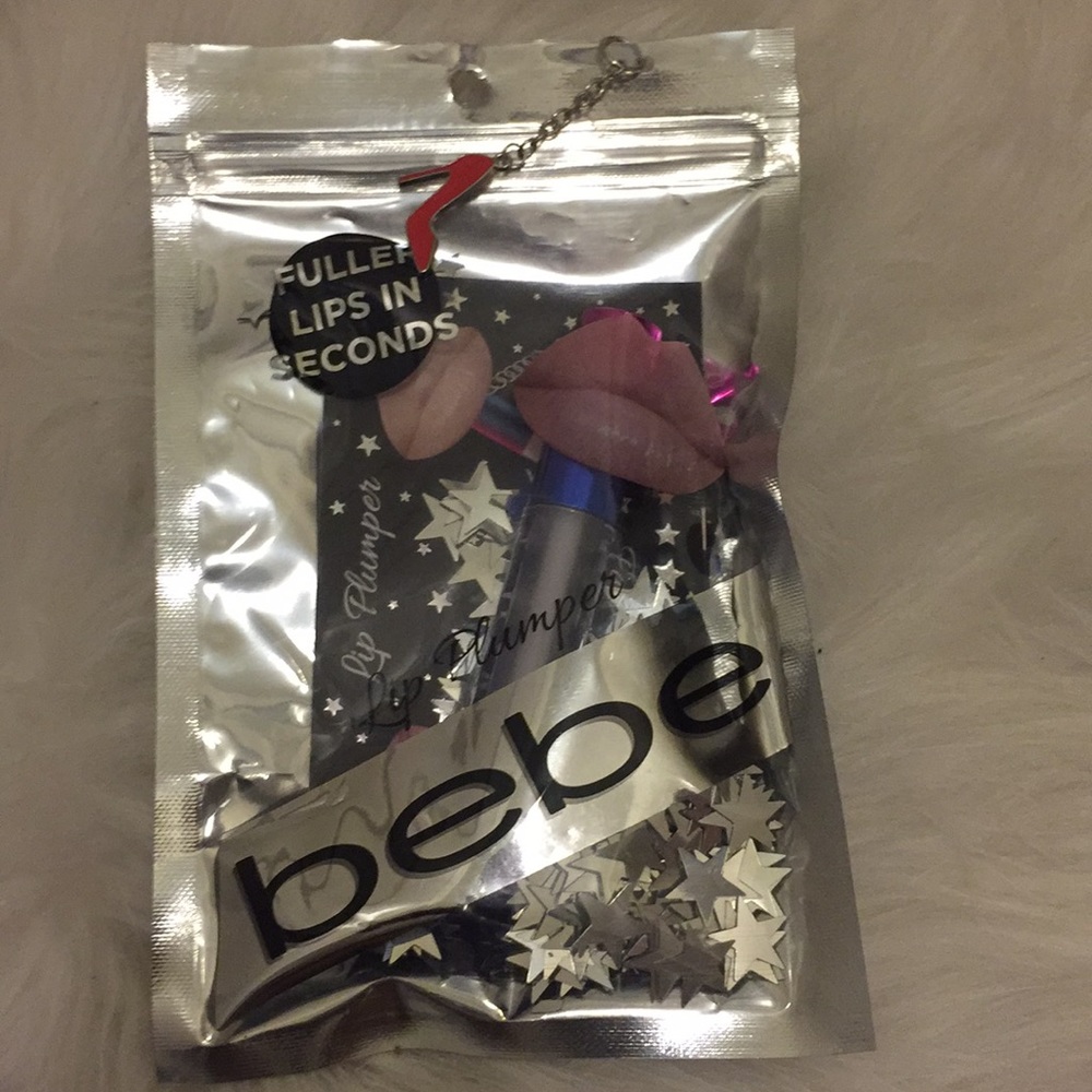 Bebe....lip plumper...it’s a clear lip gloss.